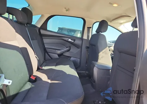 2018 Ford Focus Se z USA, uszkodzony, nr VIN 1FADP3F21JL210927